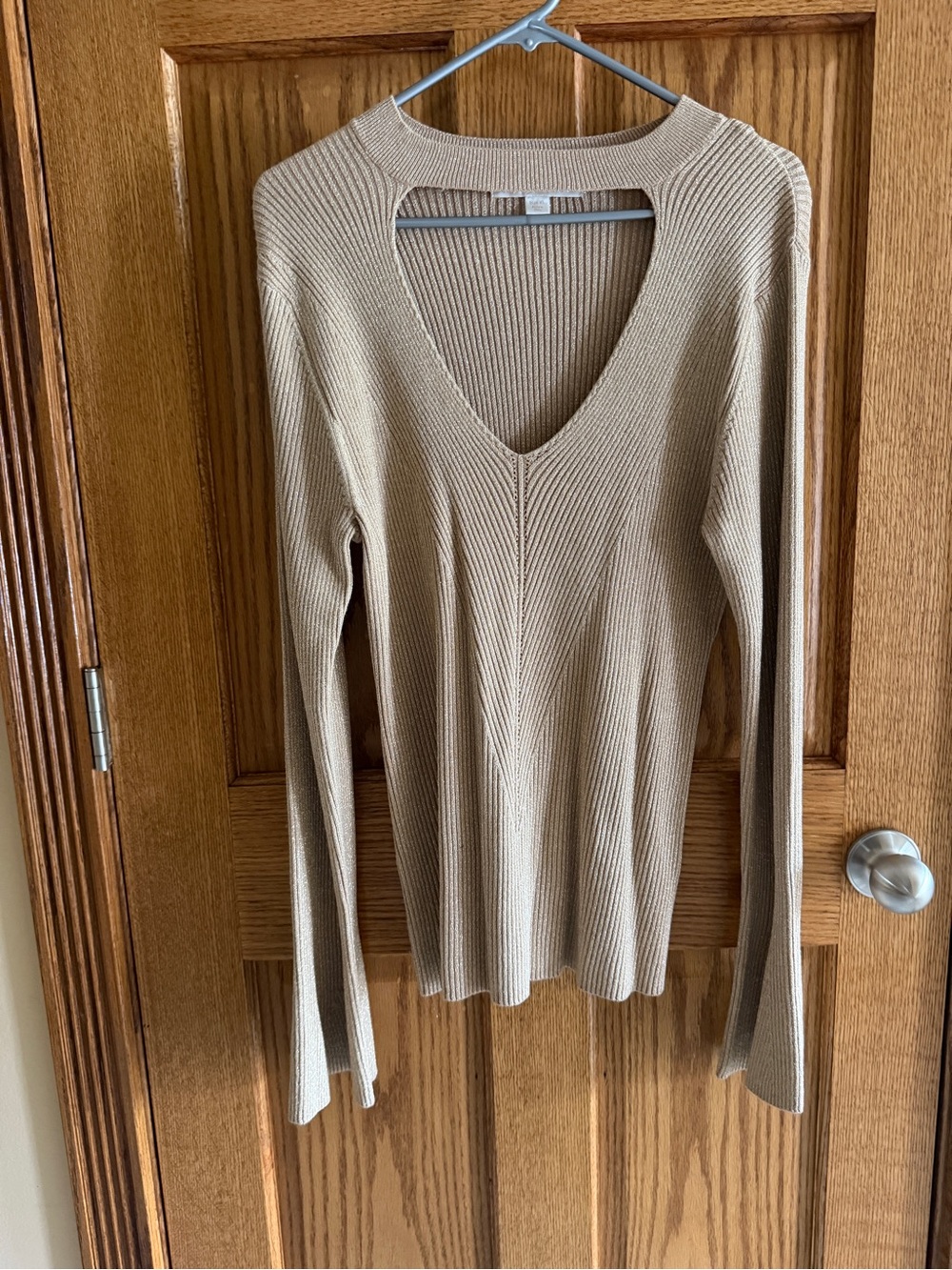 Boston Proper XL Gold Beige Ribbed V-Neck Metallic Long-Sleeve Sweater